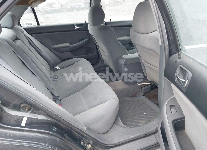 Photo 8 of 2006 Honda Accord 2.4 LX (VIN 1HGCM56446A028106)