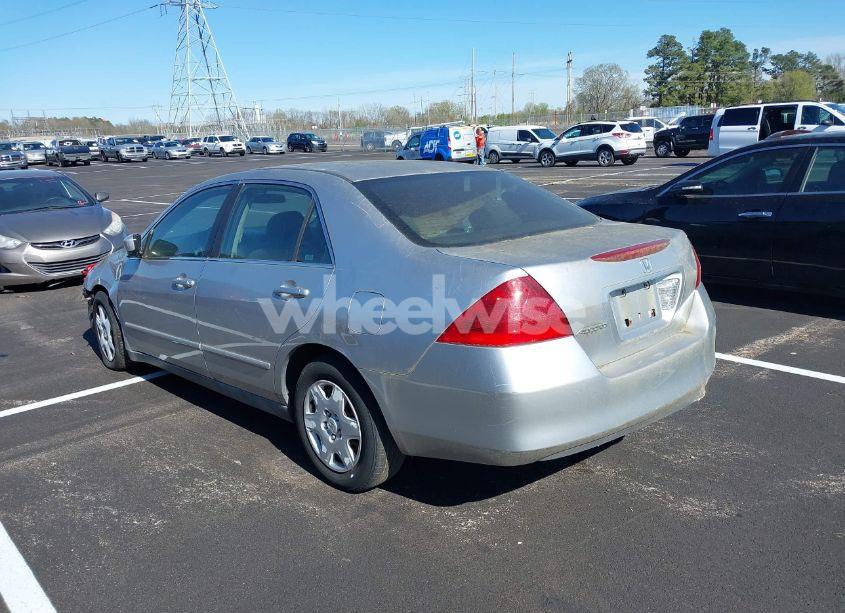 Photo 3 of 2007 Honda Accord 2.4 LX (VIN 1HGCM56447A012862)