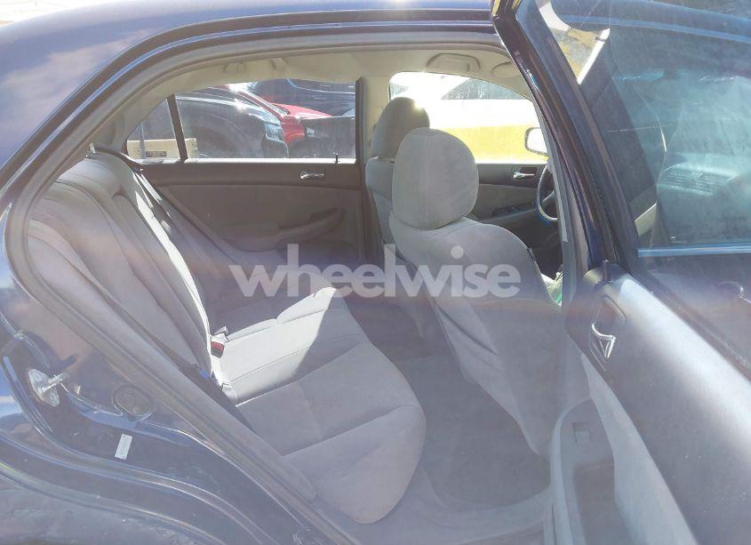 Photo 8 of 2005 Honda Accord 2.4 LX (VIN 1HGCM56455A020658)