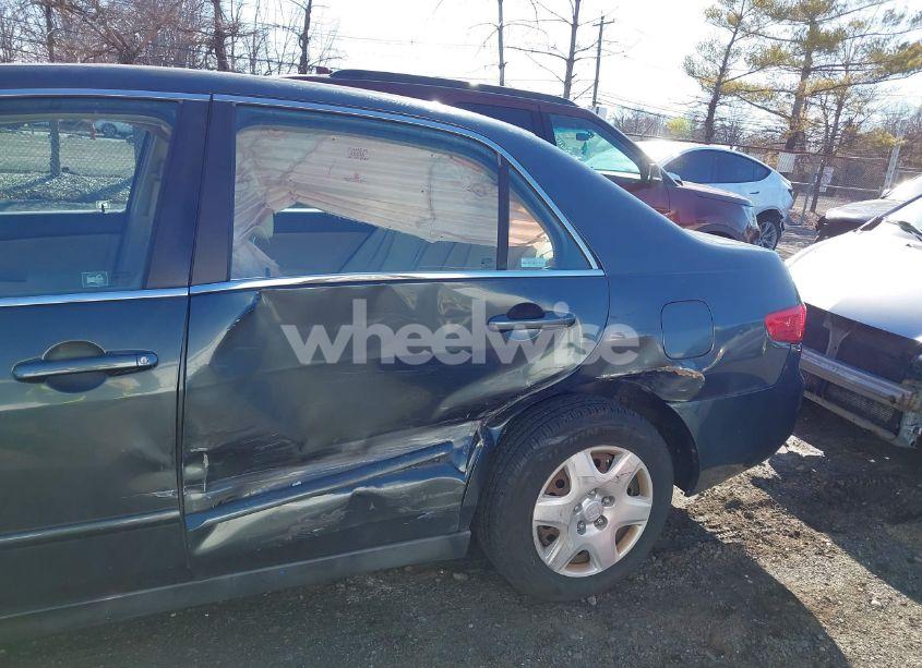 Photo 6 of 2005 Honda Accord 2.4 LX (VIN 1HGCM56455A032213)