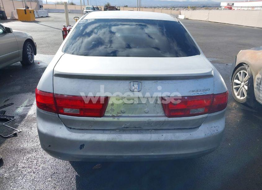 Photo 14 of 2005 Honda Accord 2.4 LX (VIN 1HGCM56455A040327)