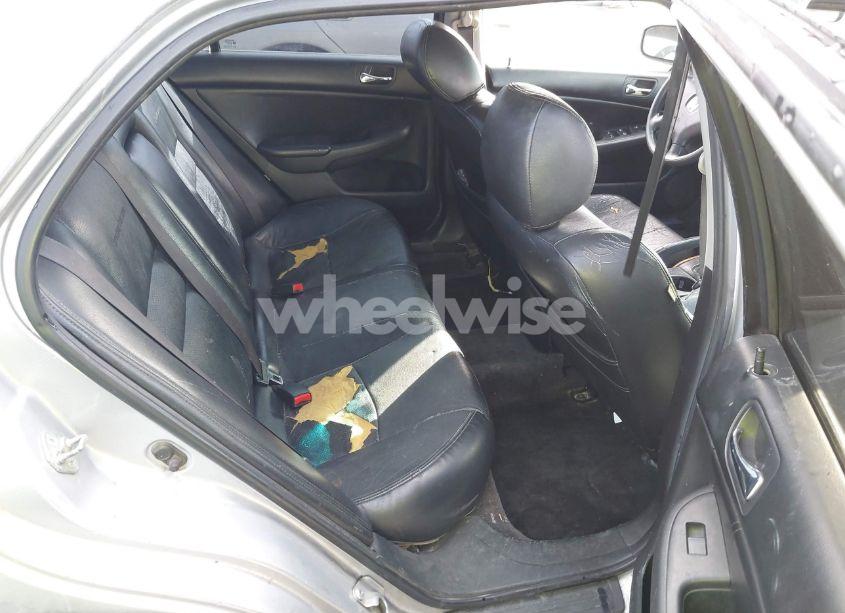 Photo 8 of 2005 Honda Accord 2.4 LX (VIN 1HGCM56455A040327)