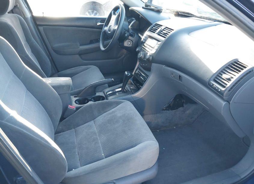 Photo 5 of 2005 Honda Accord 2.4 LX (VIN 1HGCM56455A071061)