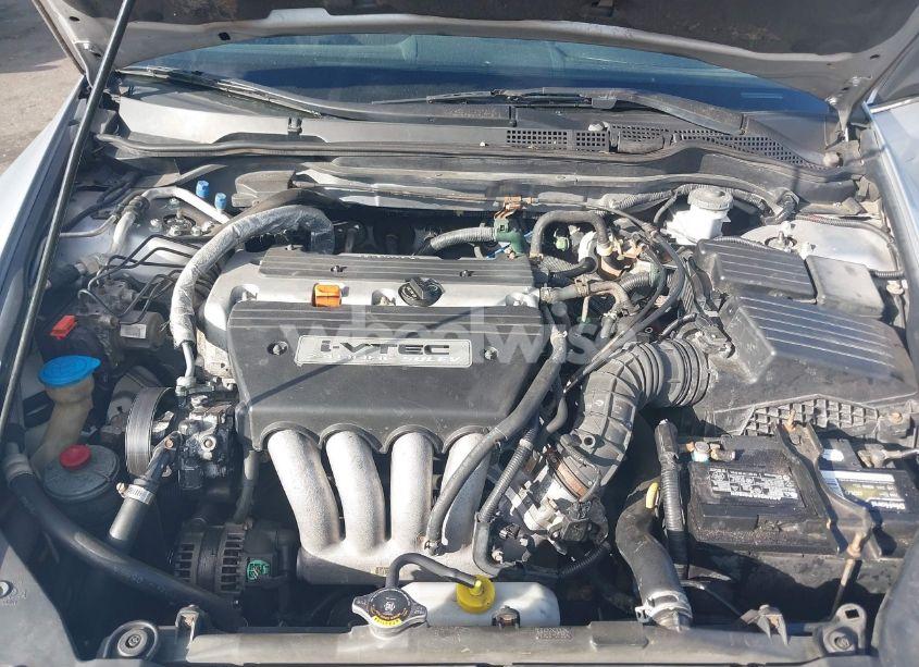 Photo 10 of 2005 Honda Accord 2.4 LX (VIN 1HGCM56455A116273)