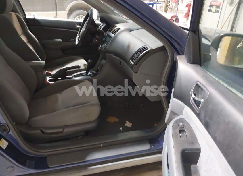 Photo 5 of 2005 Honda Accord 2.4 LX (VIN 1HGCM56455L005226)