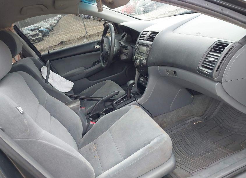 Photo 5 of 2006 Honda Accord 2.4 LX (VIN 1HGCM56456A078514)