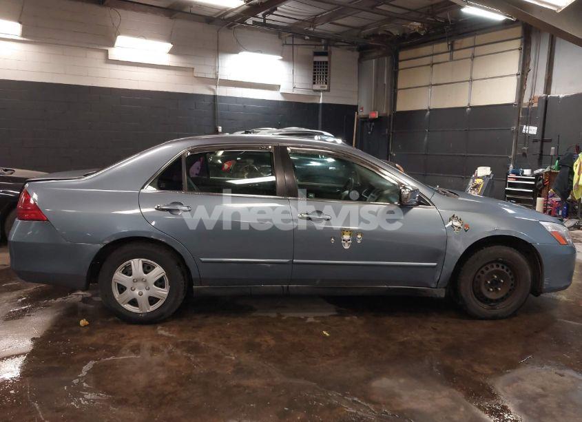 Photo 13 of 2007 Honda Accord 2.4 LX (VIN 1HGCM56457A054845)