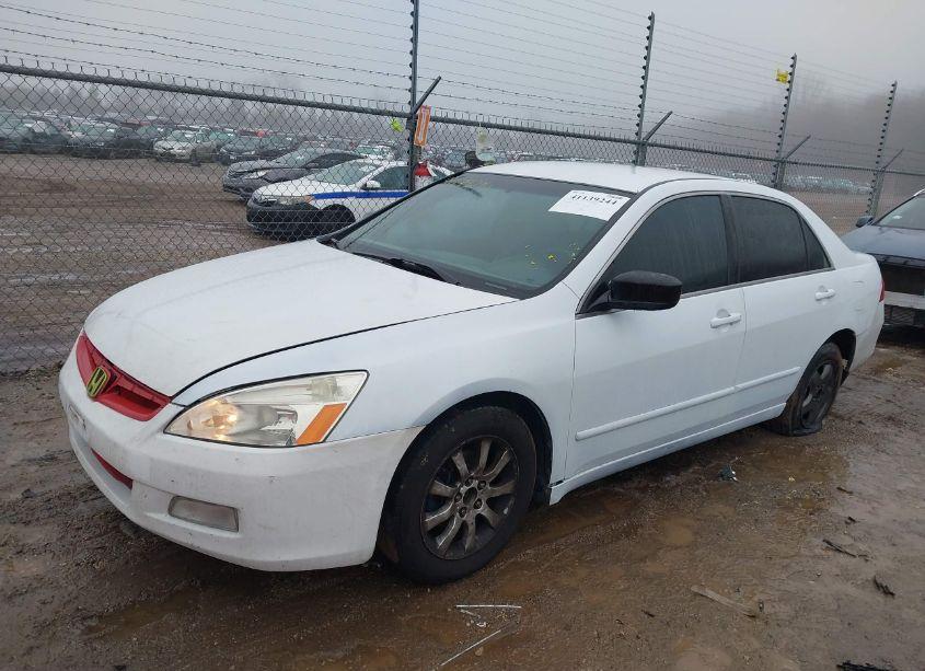 Photo 2 of 2007 Honda Accord 2.4 LX (VIN 1HGCM56457A128734)