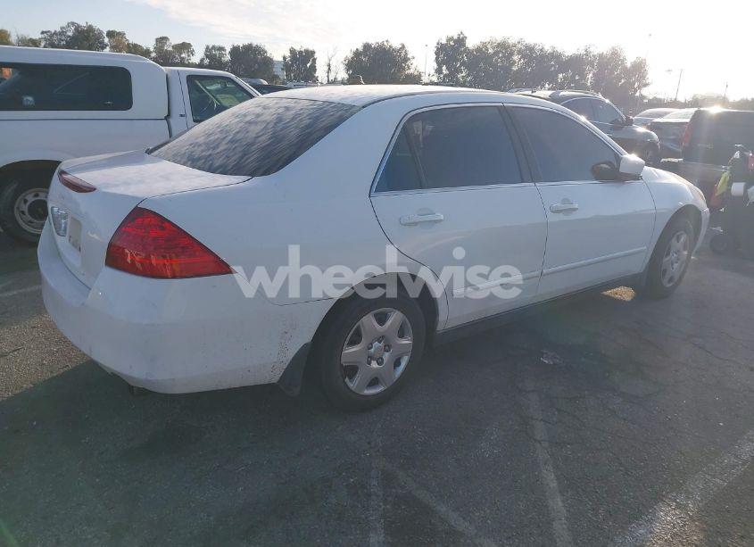 Photo 4 of 2007 Honda Accord 2.4 LX (VIN 1HGCM56457A194930)