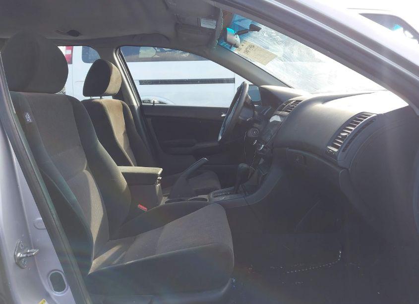 Photo 5 of 2004 Honda Accord 2.4 LX (VIN 1HGCM56464A043963)