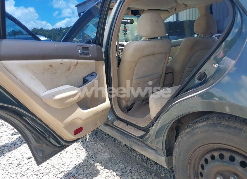 Photo 8 of 2005 Honda Accord 2.4 LX (VIN 1HGCM56465A004856)