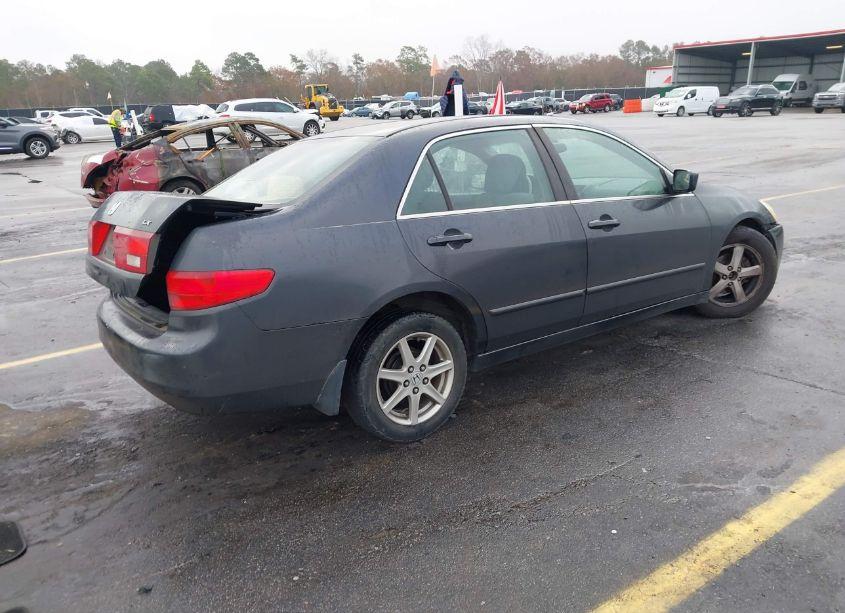 Photo 4 of 2005 Honda Accord 2.4 LX (VIN 1HGCM56465A012665)