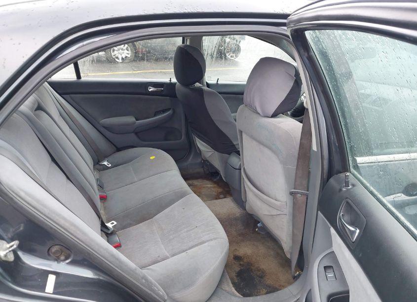 Photo 8 of 2005 Honda Accord 2.4 LX (VIN 1HGCM56465A012665)