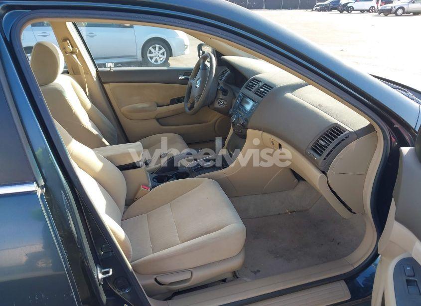 Photo 5 of 2005 Honda Accord 2.4 LX (VIN 1HGCM56465A071294)