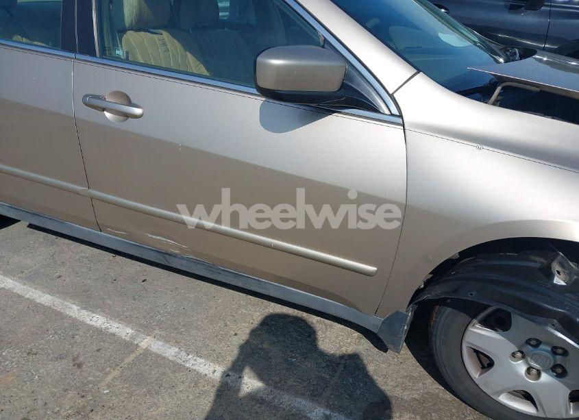 Photo 14 of 2005 Honda Accord 2.4 LX (VIN 1HGCM56465A097197)