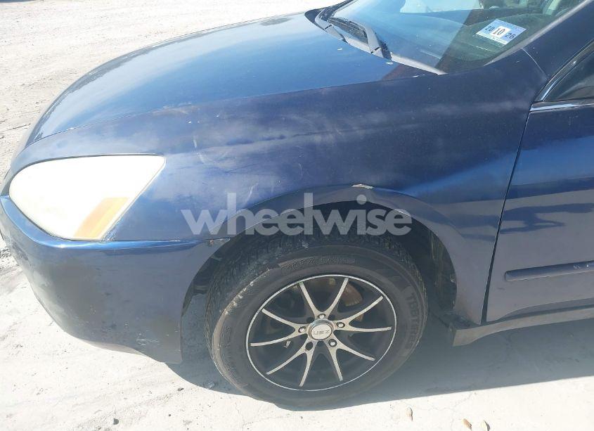 Photo 12 of 2005 Honda Accord 2.4 LX (VIN 1HGCM56465A104388)