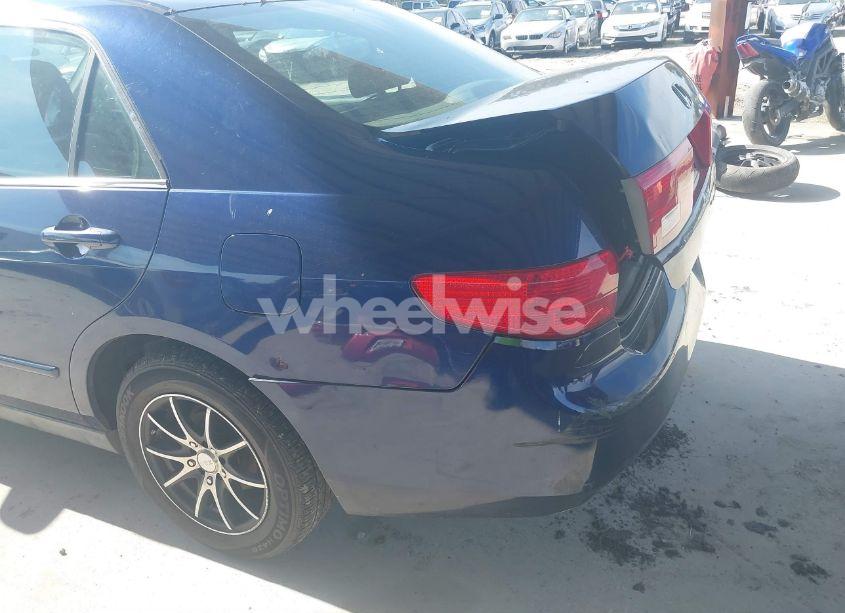 Photo 13 of 2005 Honda Accord 2.4 LX (VIN 1HGCM56465A104388)