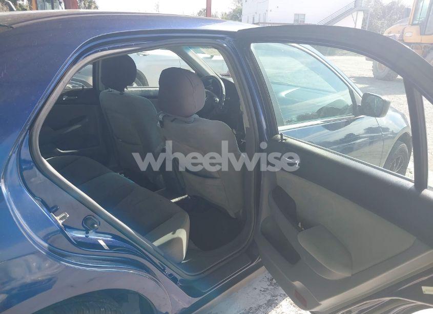 Photo 8 of 2005 Honda Accord 2.4 LX (VIN 1HGCM56465A104388)