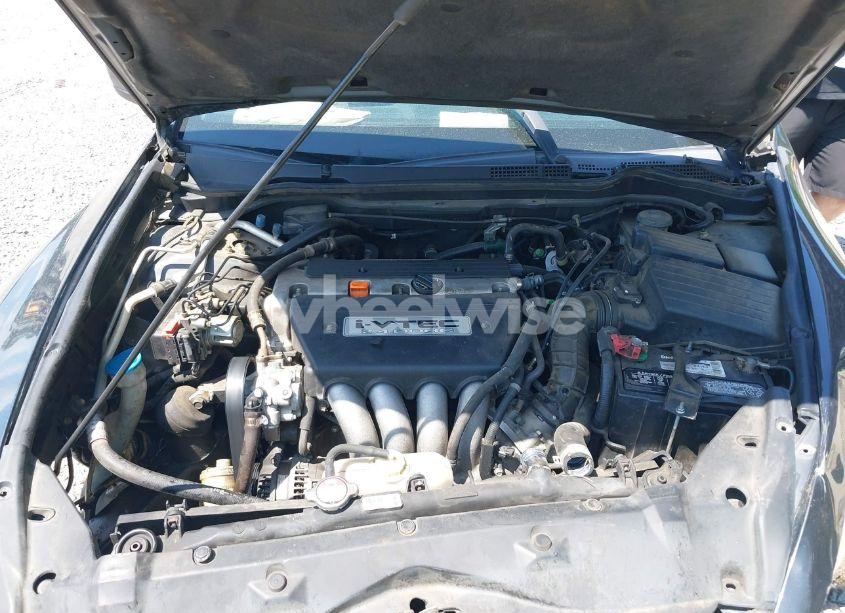 Photo 10 of 2005 Honda Accord 2.4 LX (VIN 1HGCM56465A115858)