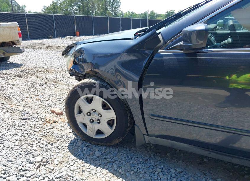 Photo 12 of 2005 Honda Accord 2.4 LX (VIN 1HGCM56465A115858)