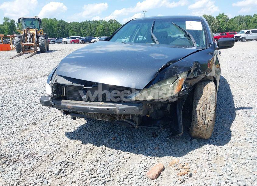 Photo 6 of 2005 Honda Accord 2.4 LX (VIN 1HGCM56465A115858)