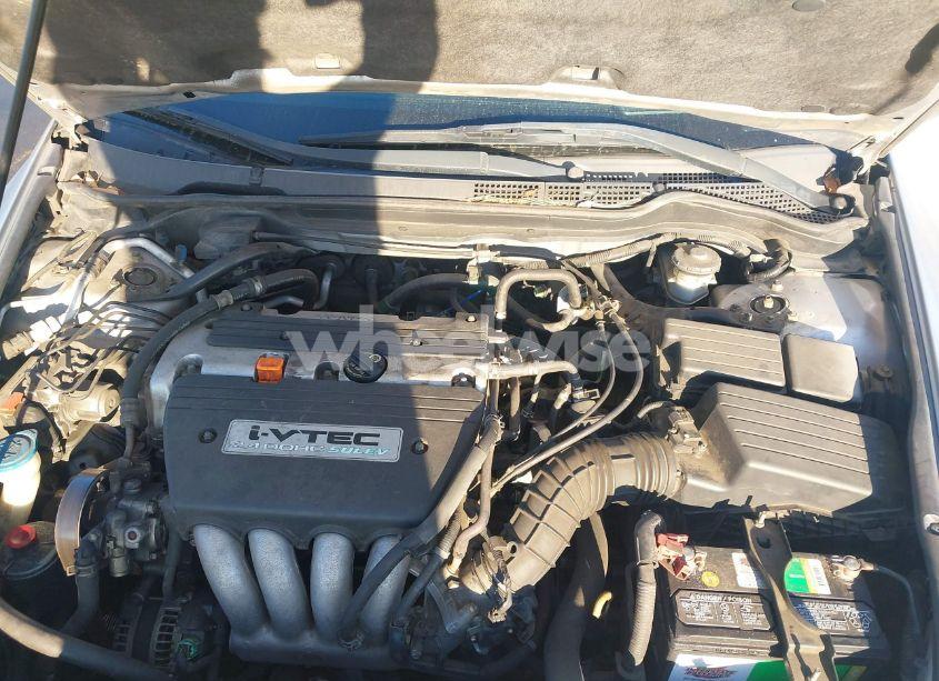 Photo 10 of 2005 Honda Accord 2.4 LX (VIN 1HGCM56465A130747)