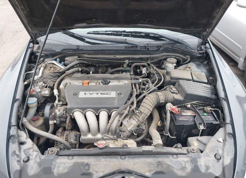 Photo 10 of 2005 Honda Accord 2.4 LX (VIN 1HGCM56465A170147)