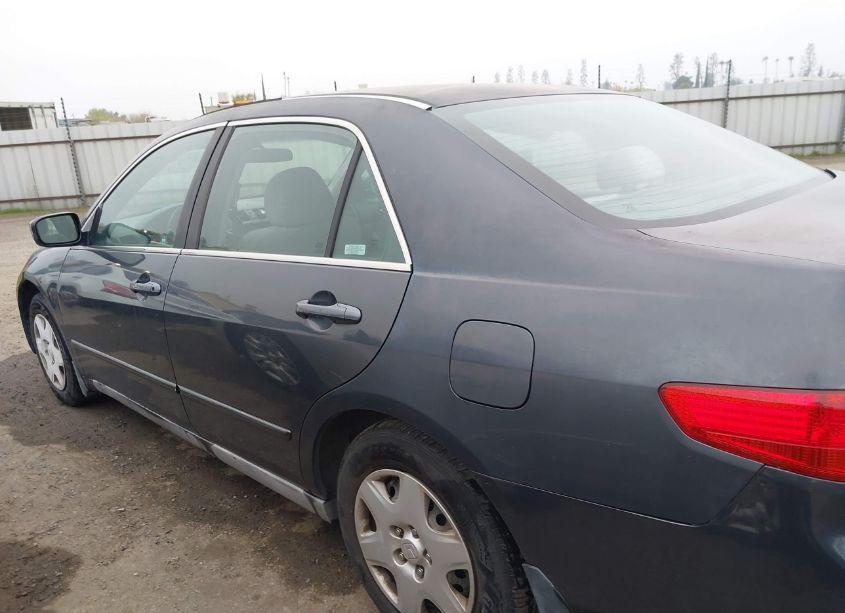 Photo 14 of 2005 Honda Accord 2.4 LX (VIN 1HGCM56465A170147)