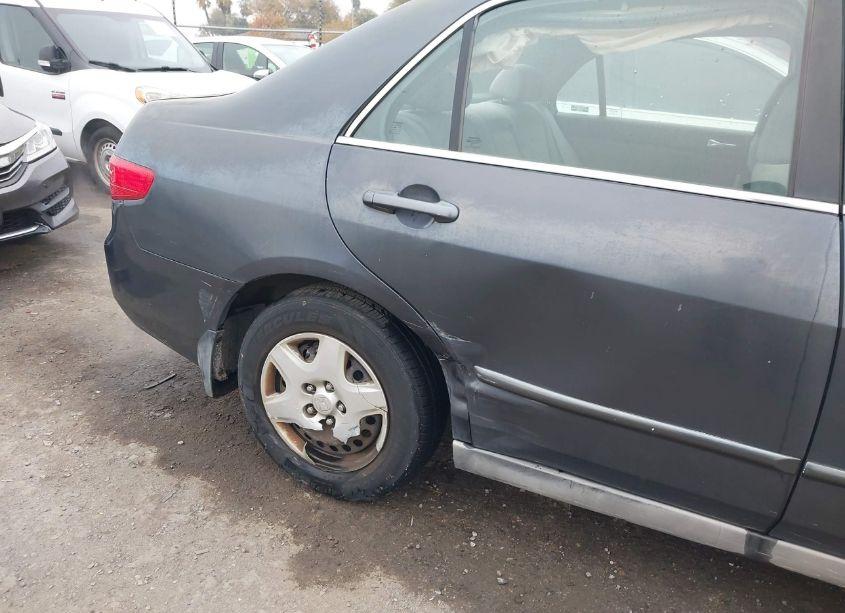 Photo 6 of 2005 Honda Accord 2.4 LX (VIN 1HGCM56465A170147)