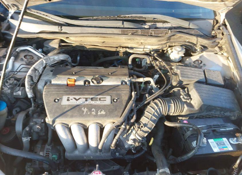 Photo 10 of 2005 Honda Accord 2.4 LX (VIN 1HGCM56465L002173)