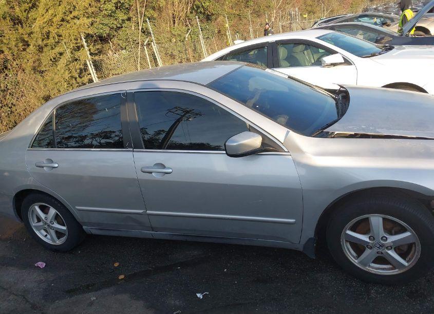 Photo 13 of 2005 Honda Accord 2.4 LX (VIN 1HGCM56465L002173)