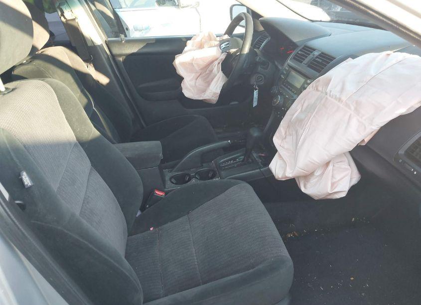 Photo 5 of 2005 Honda Accord 2.4 LX (VIN 1HGCM56465L002173)