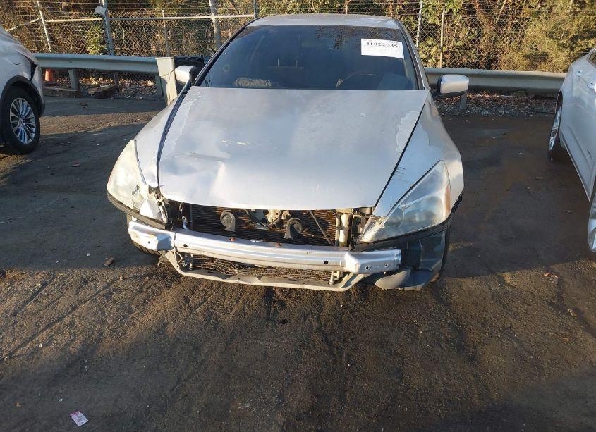 Photo 6 of 2005 Honda Accord 2.4 LX (VIN 1HGCM56465L002173)