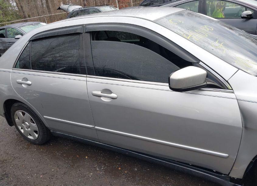 Photo 13 of 2006 Honda Accord 2.4 LX (VIN 1HGCM56466A044842)