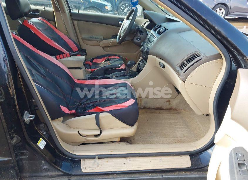 Photo 5 of 2007 Honda Accord 2.4 LX (VIN 1HGCM56467A065191)