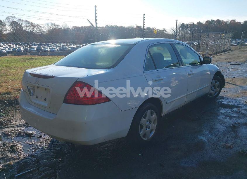 Photo 4 of 2007 Honda Accord 2.4 LX (VIN 1HGCM56467A213128)