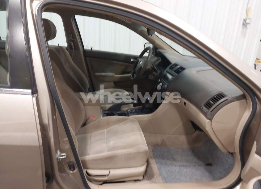 Photo 5 of 2005 Honda Accord 2.4 LX (VIN 1HGCM56475A017843)