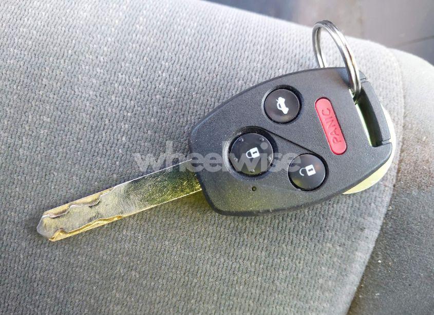 Photo 11 of 2005 Honda Accord 2.4 LX (VIN 1HGCM56475A024825)