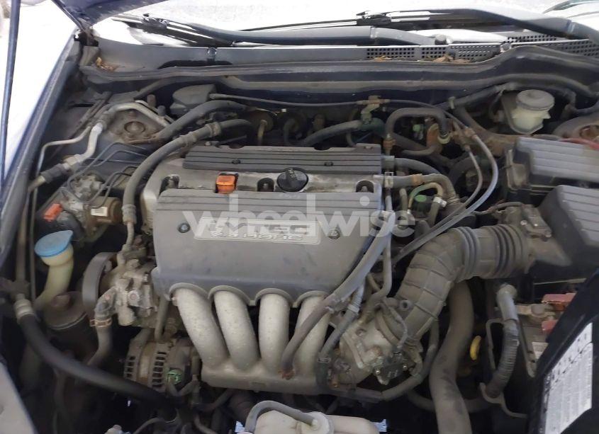 Photo 10 of 2005 Honda Accord 2.4 LX (VIN 1HGCM56475A028423)