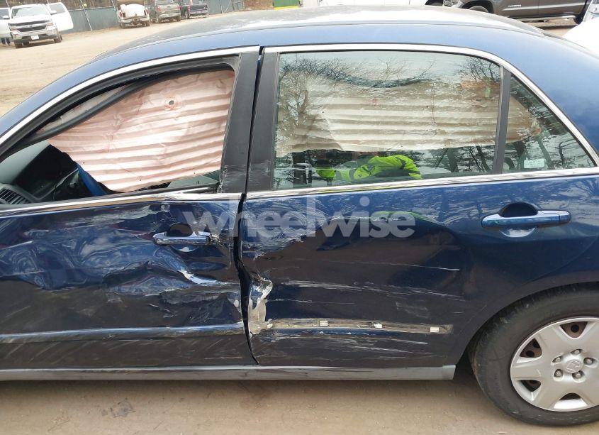 Photo 14 of 2005 Honda Accord 2.4 LX (VIN 1HGCM56475A051099)