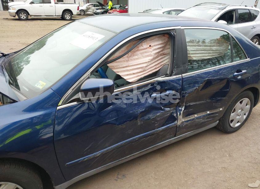 Photo 6 of 2005 Honda Accord 2.4 LX (VIN 1HGCM56475A051099)