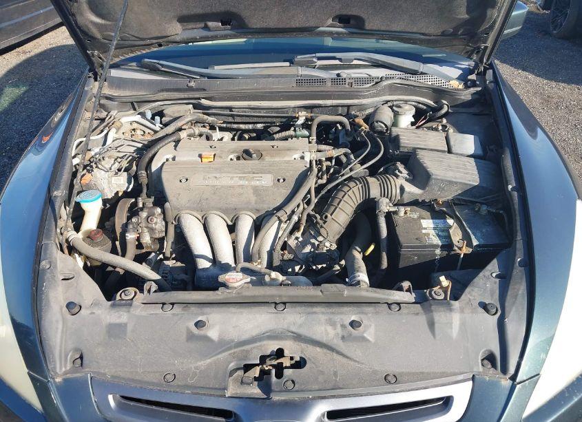 Photo 10 of 2005 Honda Accord 2.4 LX (VIN 1HGCM56475A076746)