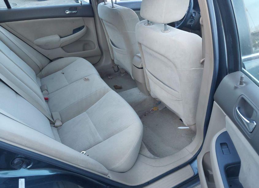 Photo 8 of 2005 Honda Accord 2.4 LX (VIN 1HGCM56475A085088)