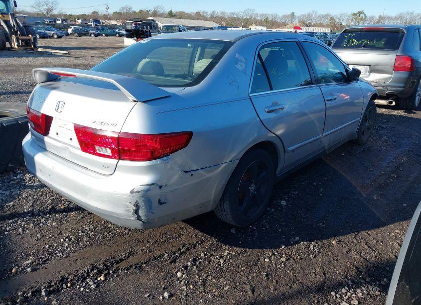 Photo 4 of 2005 Honda Accord 2.4 LX (VIN 1HGCM56475A112600)