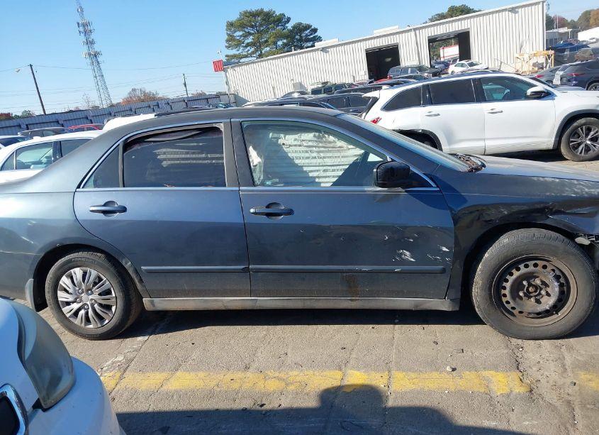 Photo 13 of 2005 Honda Accord 2.4 LX (VIN 1HGCM56475A115724)