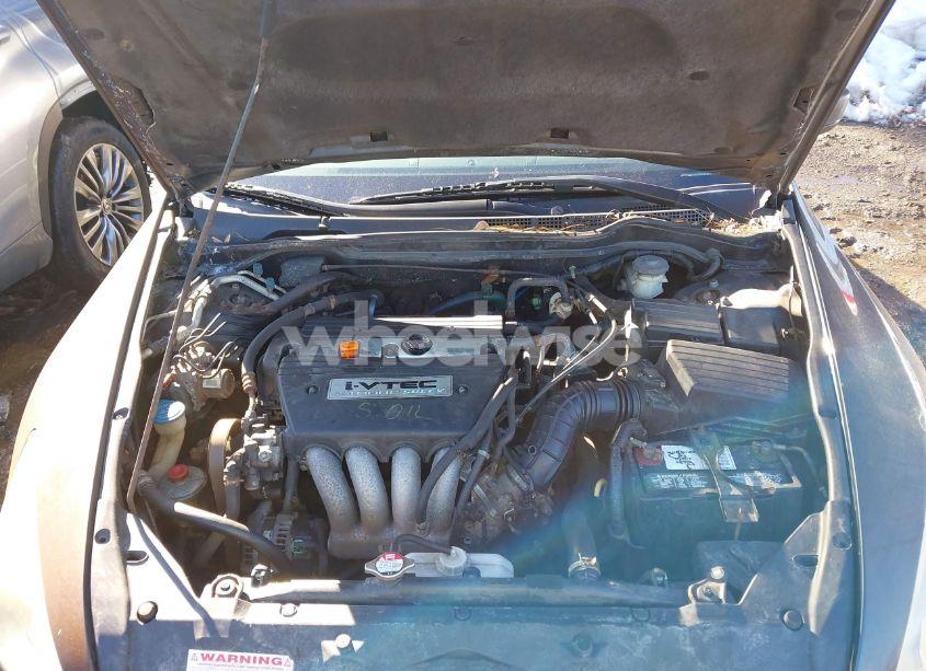 Photo 10 of 2005 Honda Accord 2.4 LX (VIN 1HGCM56475A117926)