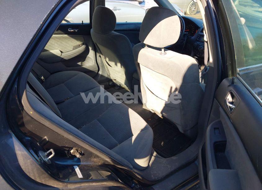 Photo 8 of 2005 Honda Accord 2.4 LX (VIN 1HGCM56475A117926)