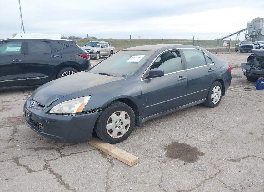 Photo 2 of 2005 Honda Accord 2.4 LX (VIN 1HGCM56475A130868)