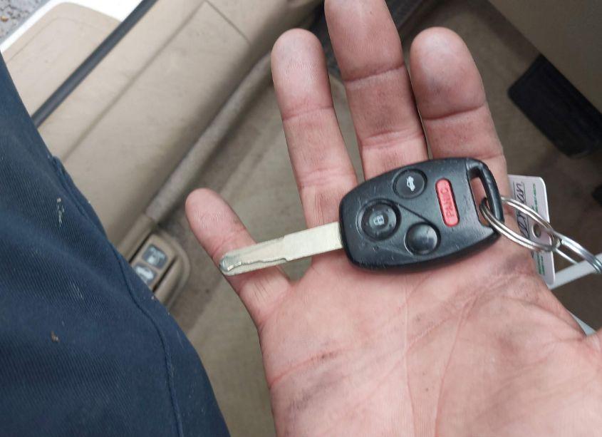 Photo 11 of 2005 Honda Accord 2.4 LX (VIN 1HGCM56475A145337)