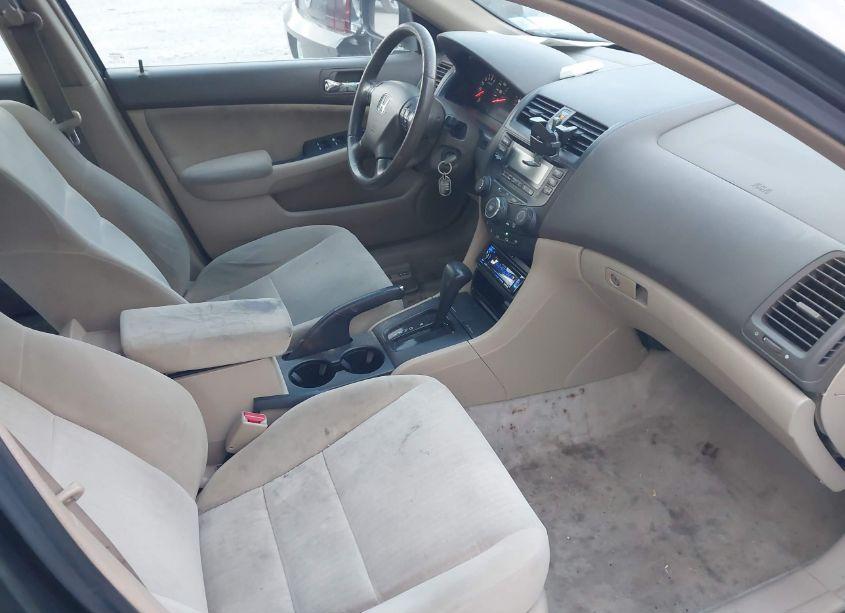 Photo 5 of 2005 Honda Accord 2.4 LX (VIN 1HGCM56475A155138)